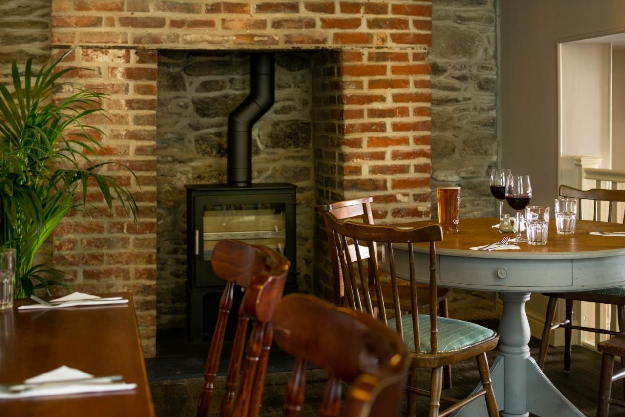 Hotel Seven Stars Penryn Extérieur photo